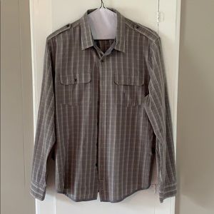 Calvin Klein men’s button down casual plaid shirt